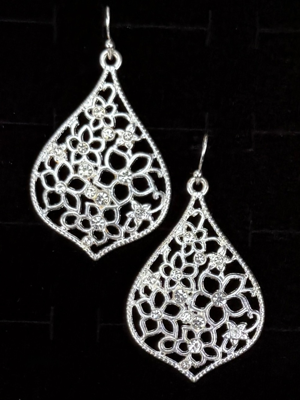 Silver Tone Floral Filigree Rhinestone Pierced Dangle Earrings